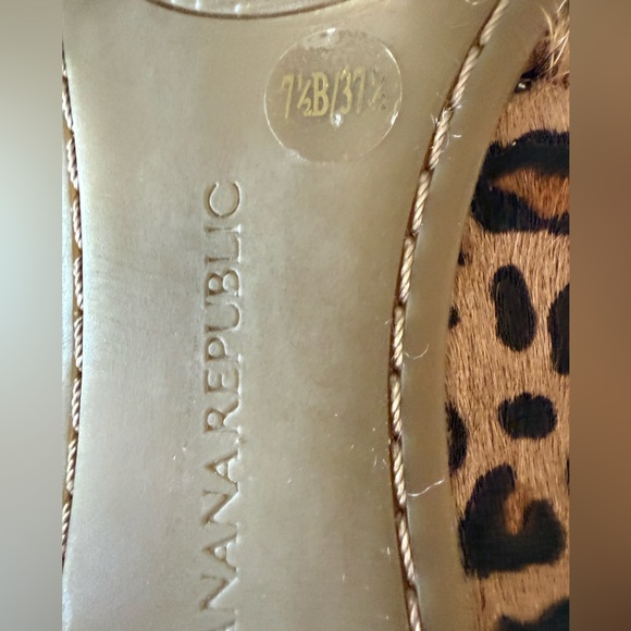 Banana Republic Leopard Print Ballet Flats size 7.5 - Picture 4 of 8